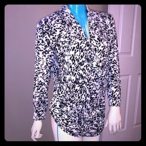 Long Sleeve V-Neck Abstract Print Wrap Top (EUC)